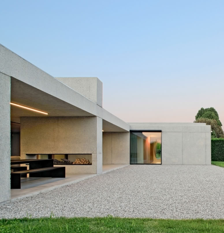 Progetto di MIDE architetti di una villa lungo la riviera del Brenta.